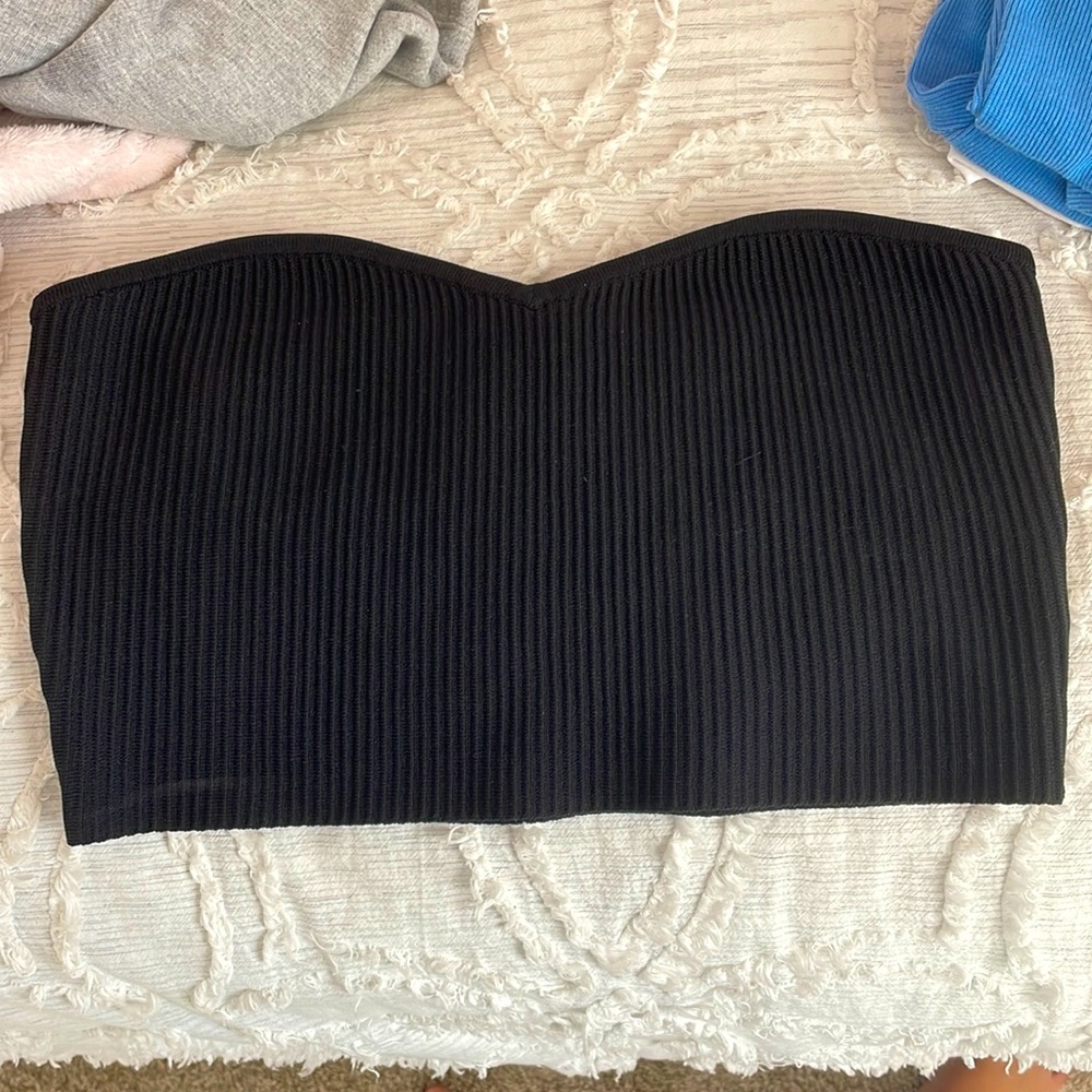 Vestique cute black tube top